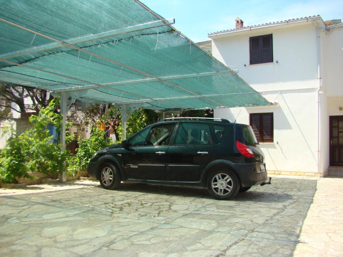 Apartments And Rooms With Parking Space Pag - 13060 Pag Town Kültér fotó